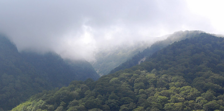 大町市周辺の北アルプスの山々